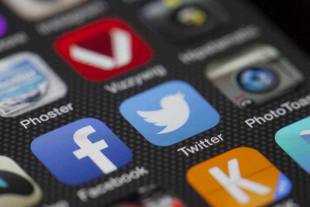 Mobile apps on home screen